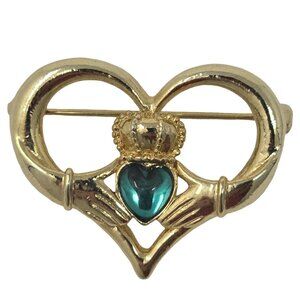 Vintage Nancy & Rise Claddagh Brooch Gold Tone Crown Hands Green Heart Cabochon